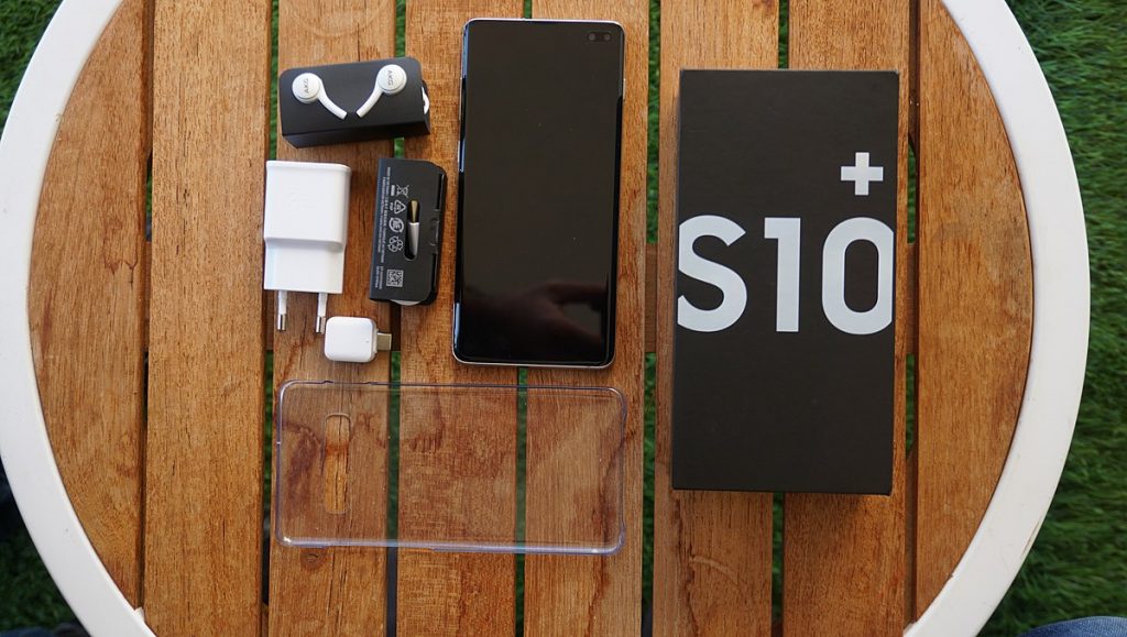 Unboxing Samsung Galaxy S10 Plus