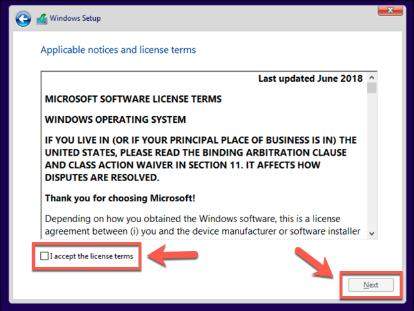 Acepte la licencia y el agresión de Windows